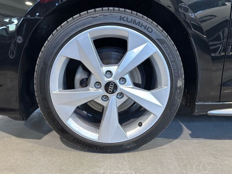 Audi   35 TFSI Mhev S tronic S line Edition
