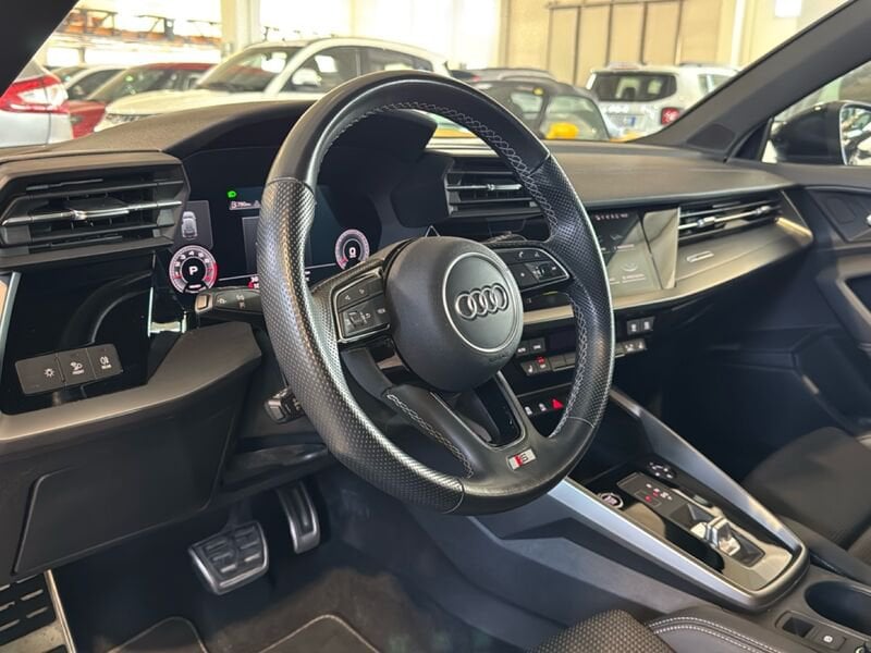 Audi   35 TFSI Mhev S tronic S line Edition