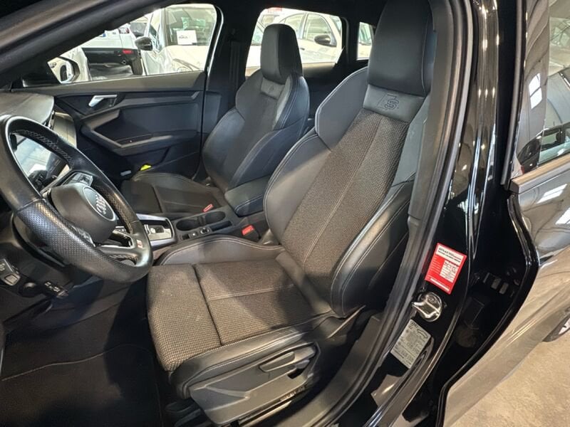 Audi   35 TFSI Mhev S tronic S line Edition
