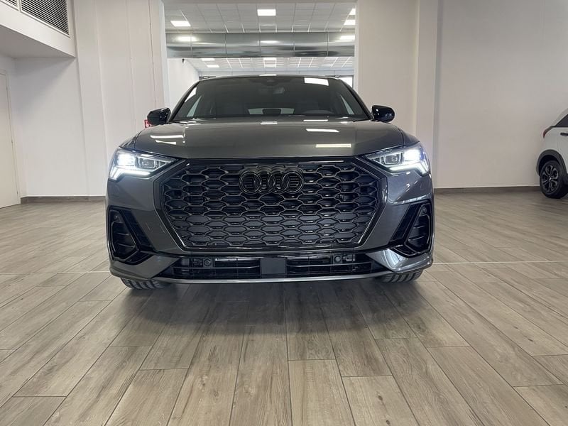 Audi   Q3 SPB 35 TDI S tronic S line edition Tetto Cerchi 20″
