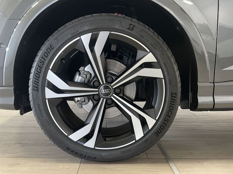 Audi   Q3 SPB 35 TDI S tronic S line edition Tetto Cerchi 20″