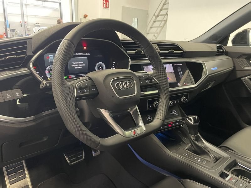 Audi   Q3 SPB 35 TDI S tronic S line edition Tetto Cerchi 20″