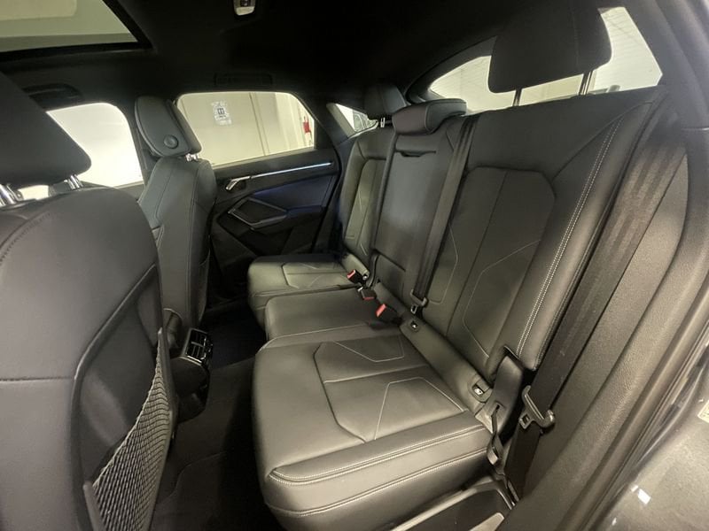 Audi   Q3 SPB 35 TDI S tronic S line edition Tetto Cerchi 20″