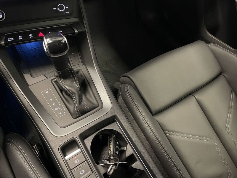 Audi   Q3 SPB 35 TDI S tronic S line edition Tetto Cerchi 20″
