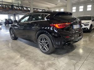 Infiniti Q30  Infiniti Q30 1.5 d Sport