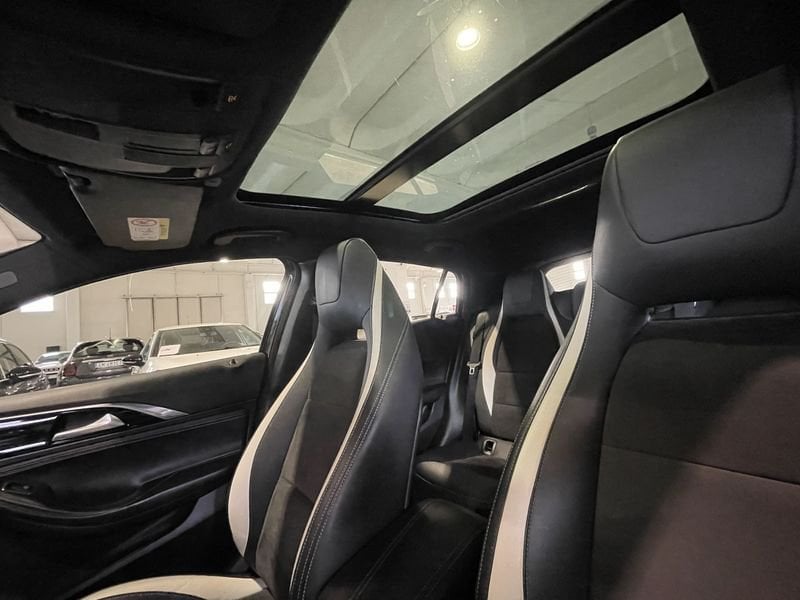 Infiniti Q30  Infiniti Q30 1.5 d Sport
