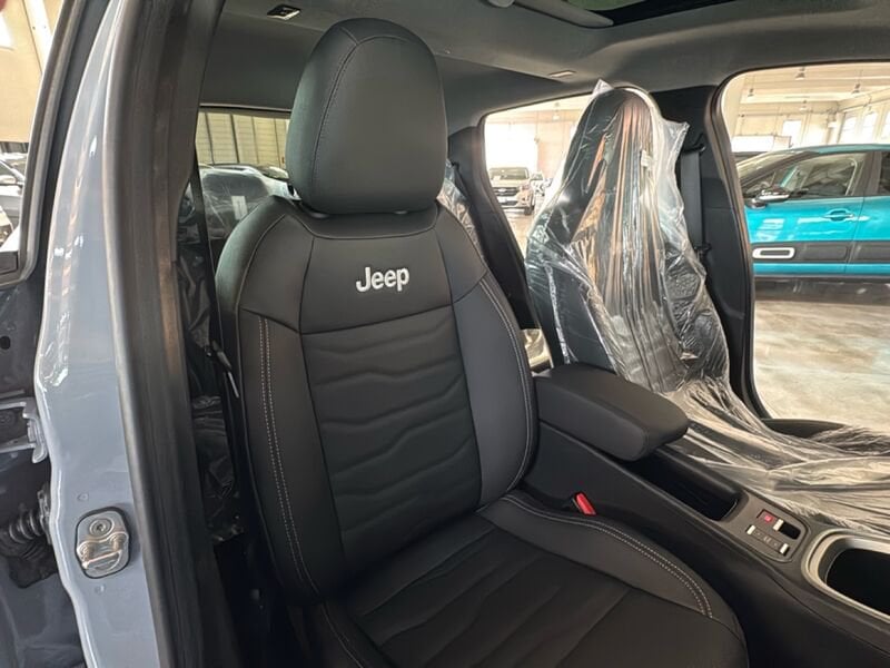 Jeep Avenger  Avenger 1.2 turbo e-hybrid mhev Summit fwd 110cv edct6 Tetto Pelle