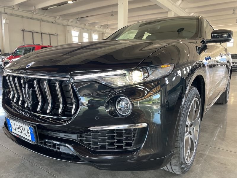 Maserati Levante  330 CV MHEV GT