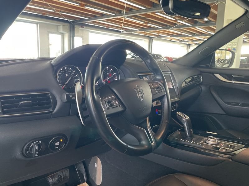 Maserati Levante  330 CV MHEV GT