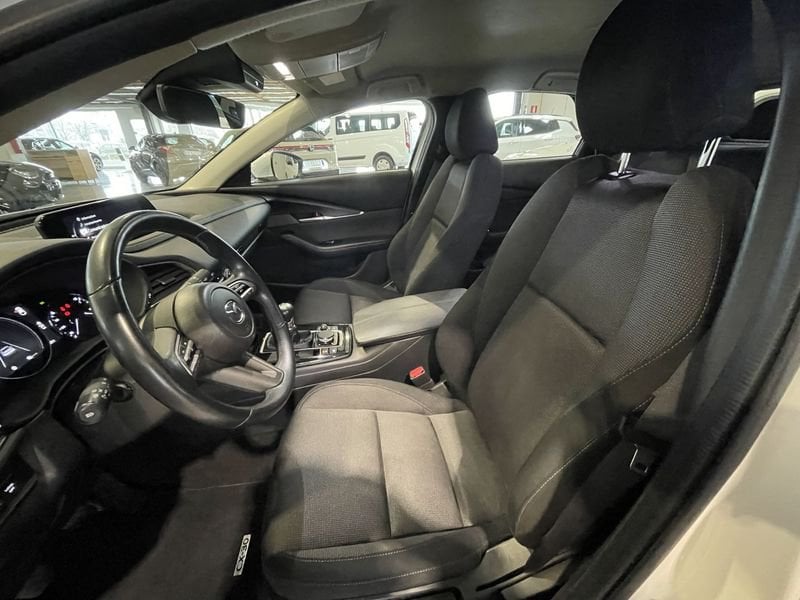Mazda CX-30  2.0L e-Skyactiv-G Mild Hybrid 2WD Executive