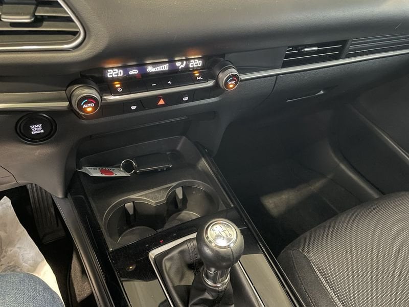Mazda CX-30  2.0L e-Skyactiv-G Mild Hybrid 2WD Executive