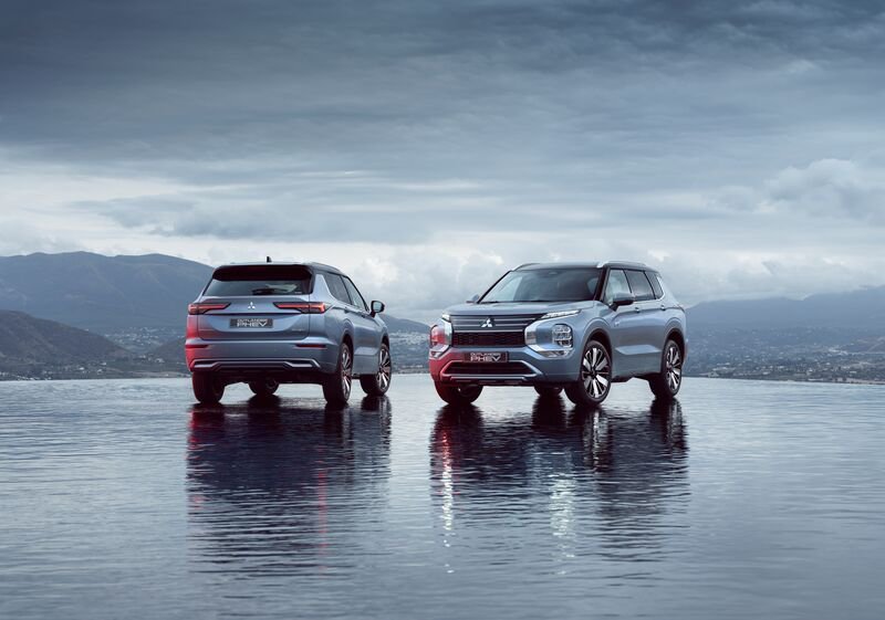 Mitsubishi   2.4L PHEV INFORM