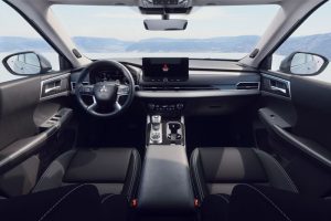 Mitsubishi   2.4L PHEV INSTYLE