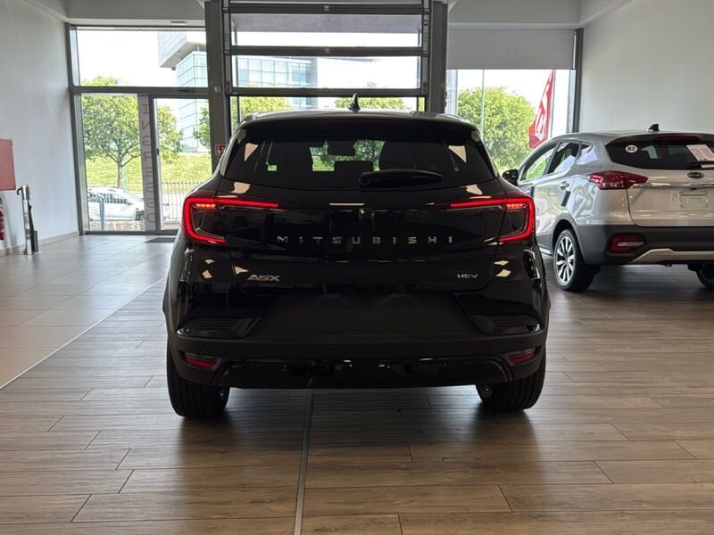 Mitsubishi ASX  1.8L Full Hybrid (HEV) Black Edition AT