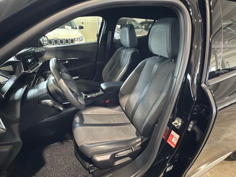 Peugeot 2008  2008 1.2 puretech Allure Pack s&s 130cv