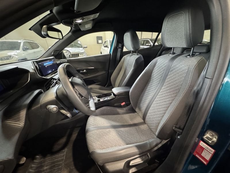 Peugeot 2008  2008 PureTech 100 S&S Allure