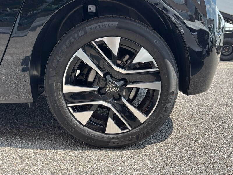 Peugeot 208  208 1.2 puretech Allure s&s 100cv