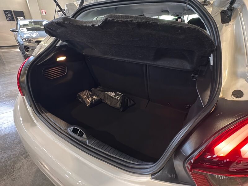 Peugeot 208  208 5p 1.2 puretech Allure 82cv