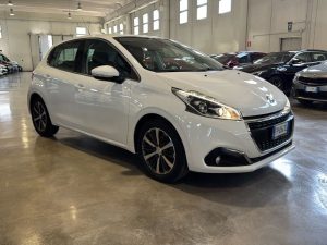 Peugeot 208 208 5p 1.2 puretech Allure 82cv