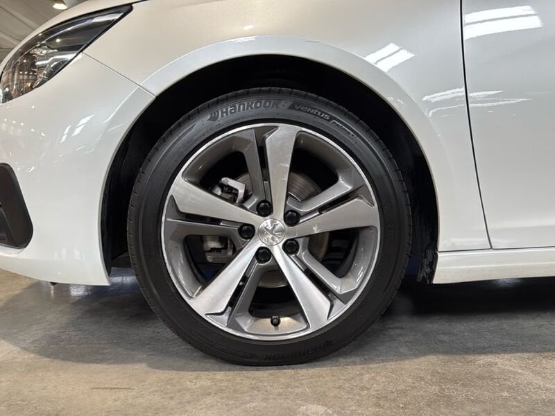 Peugeot 308  308 SW 1.2 puretech t Active Pack s&s 130cv my20