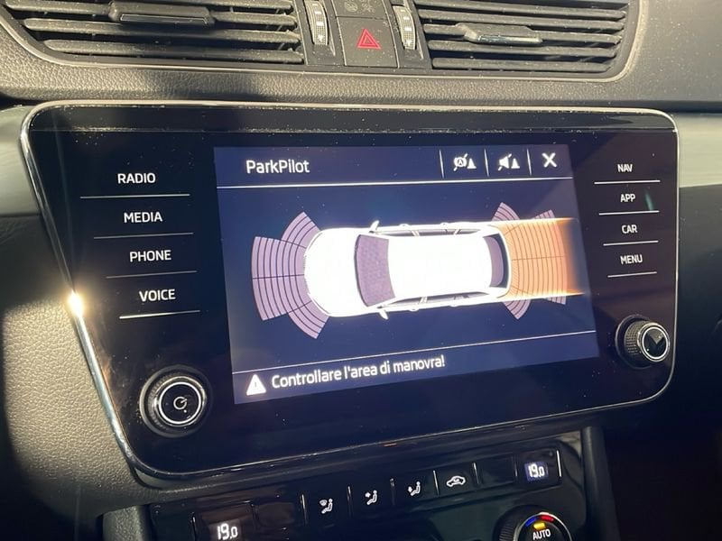 Skoda Superb  2.0 TDI SCR 110KW EXECUTIVE DSG