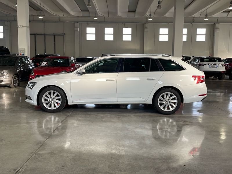 Skoda Superb  2.0 TDI SCR 110KW EXECUTIVE DSG