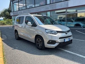 Toyota 1.2P 130Cv S&S A/T L2 D Luxury Tetto