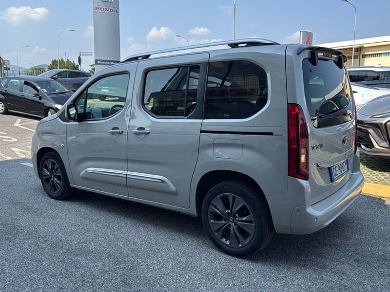 Toyota   1.2P 130Cv S&S A/T L2 D Luxury Tetto