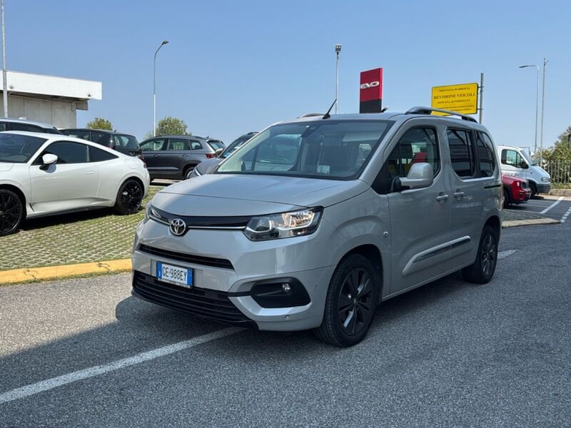 Toyota   1.2P 130Cv S&S A/T L2 D Luxury Tetto